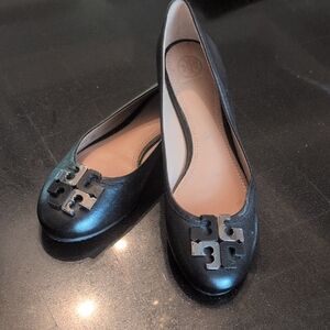 ❤️NEW TORY BURCH LEATHER FLATS ❤️